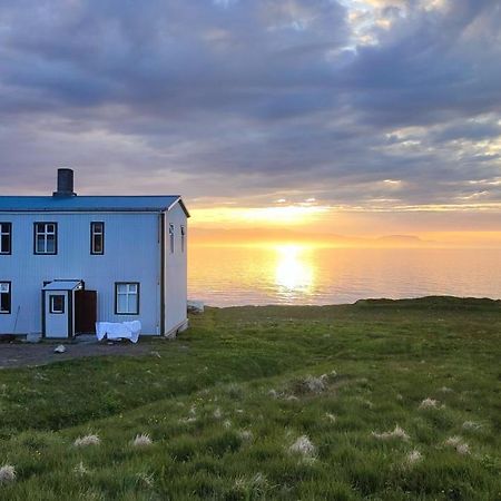 Happy-Cove Guesthouse - By The Sea Bakkafjorthur 外观 照片
