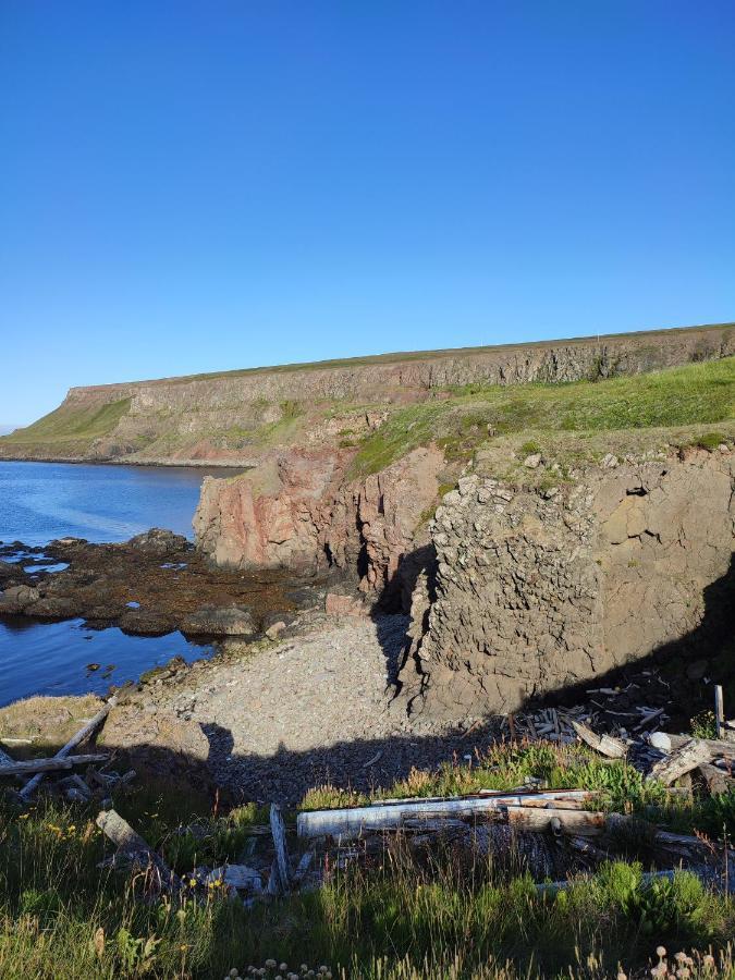 Happy-Cove Guesthouse - By The Sea Bakkafjorthur 外观 照片